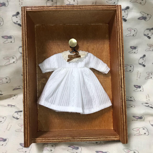オビツ11 ob11 人形服　パジャマ　ワンピース（白） ハンドメイドのぬいぐるみ/人形(その他)の商品写真