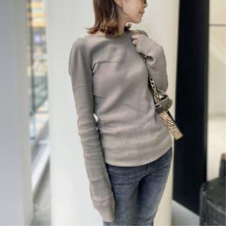 アパルトモンドゥーズィエムクラス(L'Appartement DEUXIEME CLASSE)のL'Appartement RIB L/S TOP  ベージュ　新品(カットソー(長袖/七分))