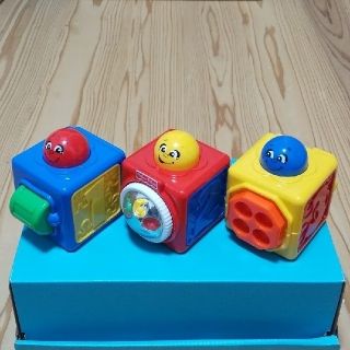 フィッシャープライス(Fisher-Price)のフィッシャープライス ぴょっこりブロック 3個セット(知育玩具)