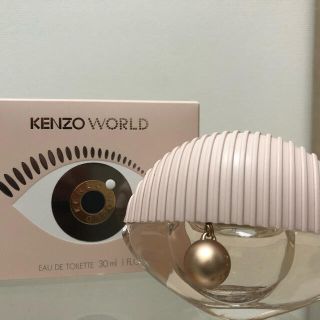 ケンゾー(KENZO)のKENZO ワールド オーデトワレ 30ml(香水(女性用))