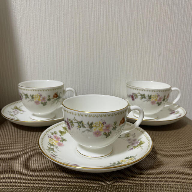 WEDGWOOD ティーカップセット　3点