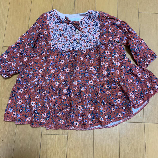 ZARA KIDS(ザラキッズ)のザラベビー　ワンピース　デニムパンツ　ズボン　花柄　 キッズ/ベビー/マタニティのベビー服(~85cm)(ワンピース)の商品写真