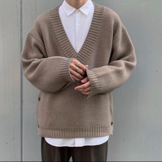 サンシー(SUNSEA)のYOKE19aw 5G MILANO RIB V-NECK KNIT(ニット/セーター)