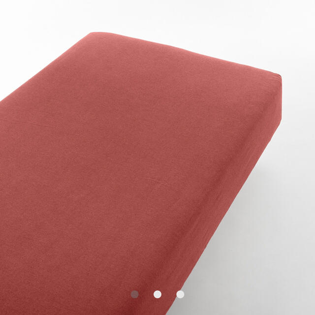 MUJI (無印良品)(ムジルシリョウヒン)の綿フランネルボックスシーツ・SD/杢エンジ インテリア/住まい/日用品の寝具(シーツ/カバー)の商品写真