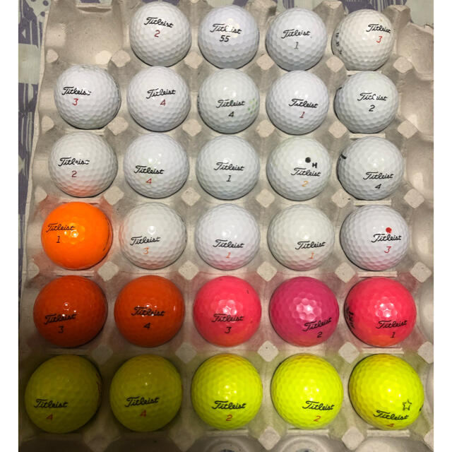 Titleist(タイトリスト)のドーレ様専用　タイトリスト29個　ロストボール スポーツ/アウトドアのゴルフ(その他)の商品写真