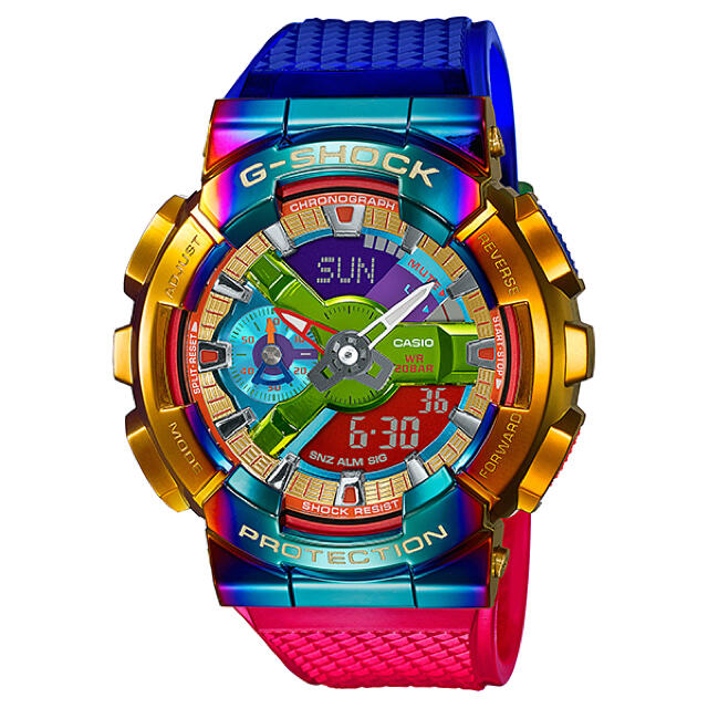 G-SHOCK(ジーショック)のCASIO G-SHOCK GM-110RB-2AJF レインボーIP 新品 メンズの時計(腕時計(デジタル))の商品写真