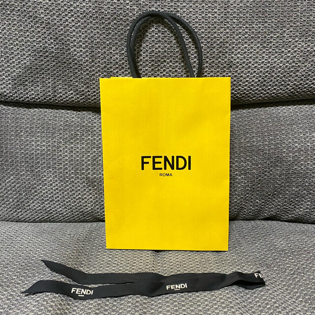 FENDI(フェンディ)のFENDI フェンディ ショッパー リボン付き レディースのバッグ(ショップ袋)の商品写真