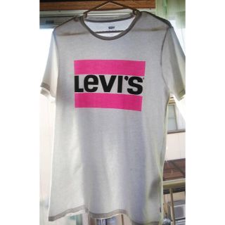 リーバイス(Levi's)の♥︎Levi's   ティーシャツ♥︎最終価格(Tシャツ/カットソー(半袖/袖なし))