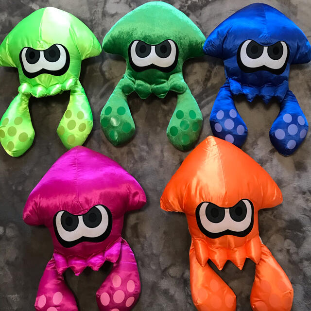 スプラトゥーン　ぬいぐるみ5色セット エンタメ/ホビーのおもちゃ/ぬいぐるみ(キャラクターグッズ)の商品写真