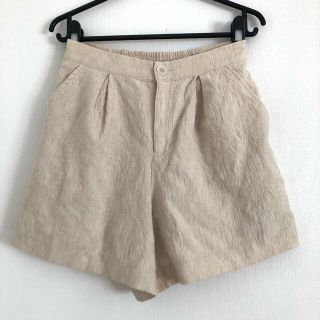 レストローズ(L'EST ROSE)の【L'EST ROSE】美品　ショートパンツ　キュロット(キュロット)