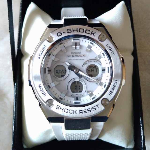 腕時計(デジタル)腕時計 CASIO G-SHOCK GST-W310 7AJF ホワイト　美品