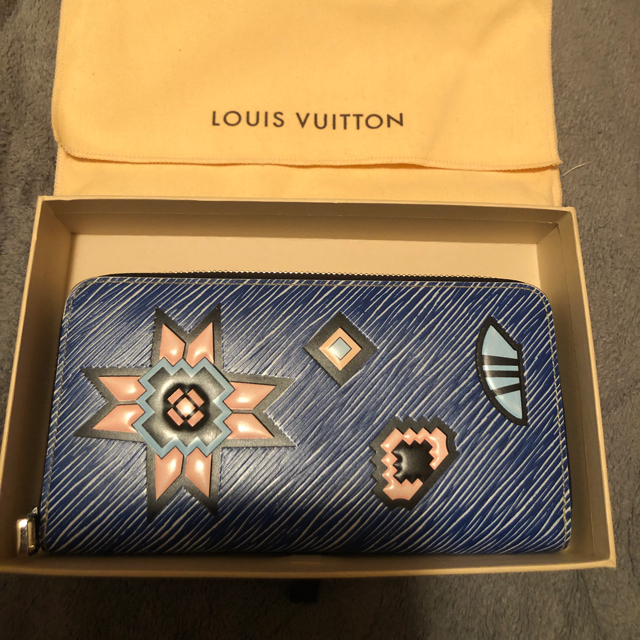 LOUIS VUITTON(ルイヴィトン)のルイヴィトン　ジッピーウォレット   エピ　デニム　長財布　M61494   レディースのファッション小物(財布)の商品写真