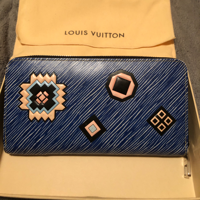 LOUIS VUITTON(ルイヴィトン)のルイヴィトン　ジッピーウォレット   エピ　デニム　長財布　M61494   レディースのファッション小物(財布)の商品写真