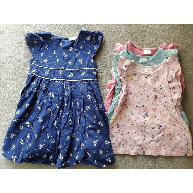 NEXT(ネクスト)のNEXT  組曲  コンビミニ まとめ売り  90 キッズ/ベビー/マタニティのキッズ服女の子用(90cm~)(Tシャツ/カットソー)の商品写真