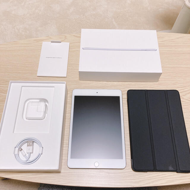 パソコン【保証付き•超美品！】iPad mini 5（Wi-Fiモデル）64GB