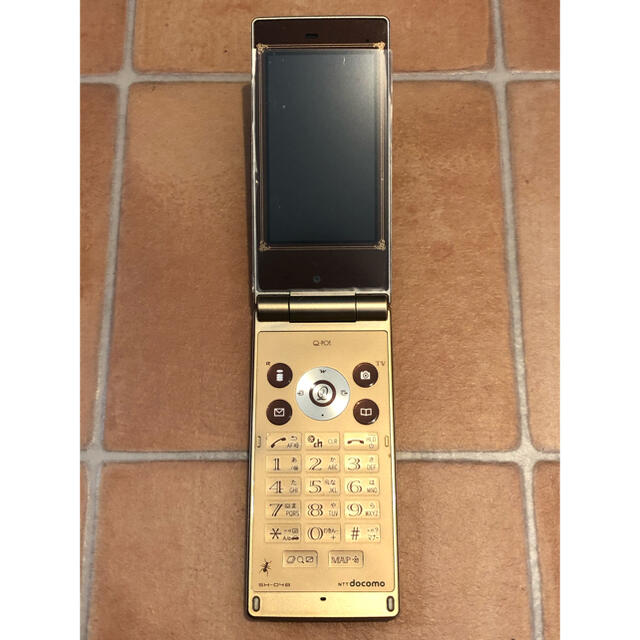 SH-04B Q-Pot 板チョコケータイガラケーSHARP docomo - スマートフォン SH-04B Q-Pot 板チョコケータイガラケーSHARP docomo - スマートフォン