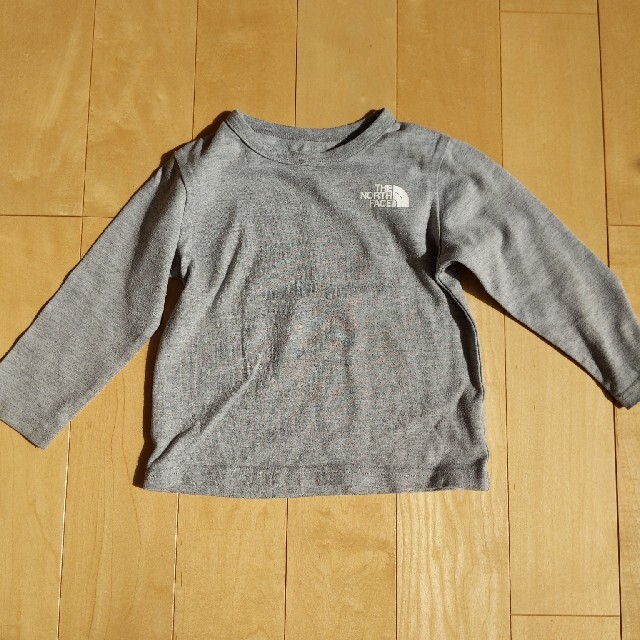 THE NORTH FACE(ザノースフェイス)の子供　シャツ キッズ/ベビー/マタニティのキッズ服男の子用(90cm~)(Tシャツ/カットソー)の商品写真