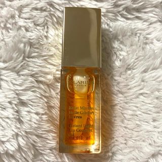 クラランス(CLARINS)の【値下げ】クラランス コンフォート リップオイル 01：ハニー 6.5g(リップケア/リップクリーム)