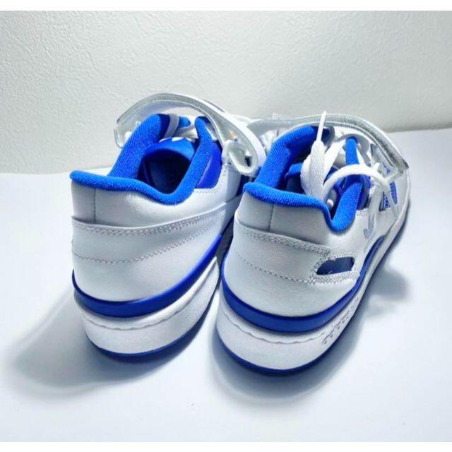adidas(アディダス)のadidas FORUM LOW アディダス フォーラム ロー　青 ブルー 白 メンズの靴/シューズ(スニーカー)の商品写真