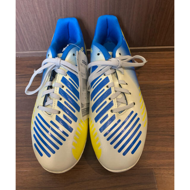 adidas(アディダス)のadidas サッカー⚽️スパイク👟 スポーツ/アウトドアのサッカー/フットサル(シューズ)の商品写真