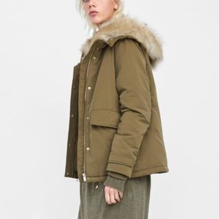 ザラ(ZARA)のZARA 新品未使用 ダウン size XS ザラ(ダウンジャケット)