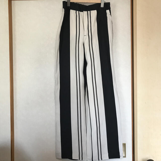 ZARA(ザラ)のZARA リネン  パンツ レディースのパンツ(カジュアルパンツ)の商品写真