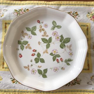 ウェッジウッド(WEDGWOOD)のウェッジウッド ワイルドストロベリー プレート(食器)