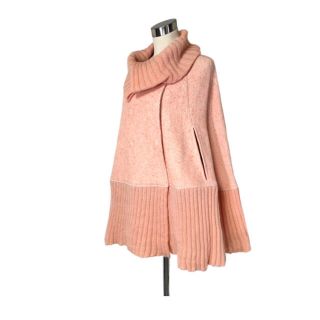 エスカーダ ポンチョ ESCADA(ポンチョ)のフリマアイテム一覧