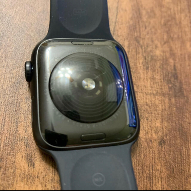 Apple(アップル)のApple Watch SE 44ミリ　GPSモデル　ほぼ新品 スマホ/家電/カメラのスマートフォン/携帯電話(その他)の商品写真