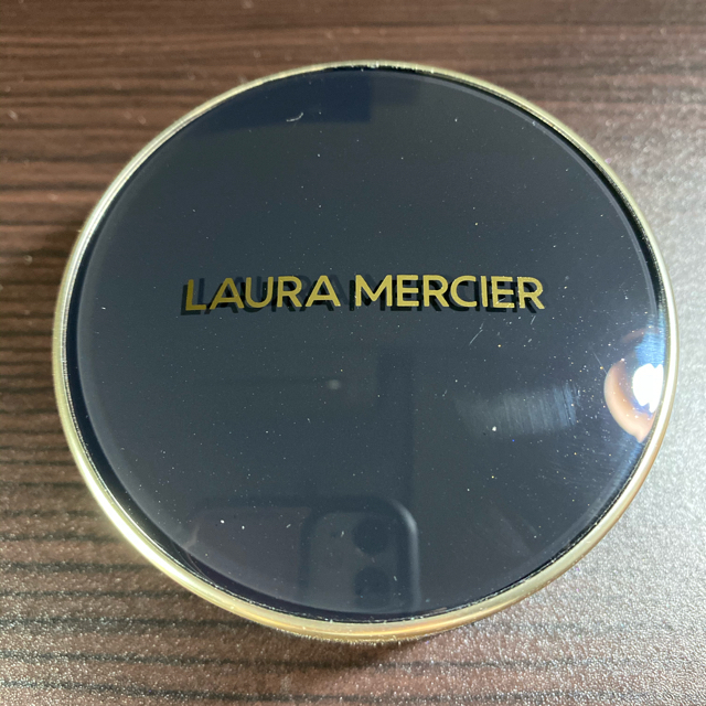 laura mercier(ローラメルシエ)のローラメルシエ クッションファンデ ケース コスメ/美容のメイク道具/ケアグッズ(ボトル・ケース・携帯小物)の商品写真