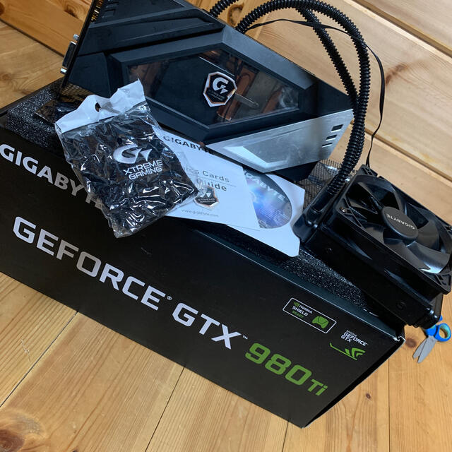 GIGABYTE GTX980tiPCパーツ