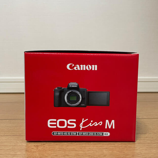 Canon(キヤノン)の新品未使用 canon eos kiss m ダブルズームキット ブラック スマホ/家電/カメラのカメラ(ミラーレス一眼)の商品写真