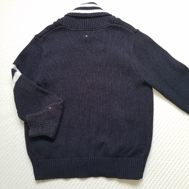 TOMMY HILFIGER(トミーヒルフィガー)のお値下げ‼TOMMY 　 カーディガン　キッズ110～120㎝ キッズ/ベビー/マタニティのキッズ服男の子用(90cm~)(カーディガン)の商品写真