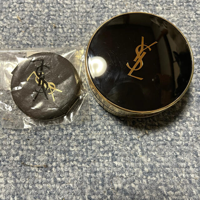 Yves Saint Laurent Beaute(イヴサンローランボーテ)の［美品］アンクル ド ポールクッション20 コスメ/美容のベースメイク/化粧品(ファンデーション)の商品写真