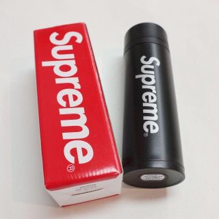 シュプリーム(Supreme)の【"Supreme/シュプリーム"】(タンブラー)