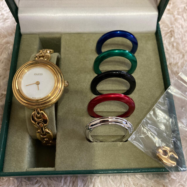 Gucci(グッチ)のグッチ　腕時計 レディースのファッション小物(腕時計)の商品写真