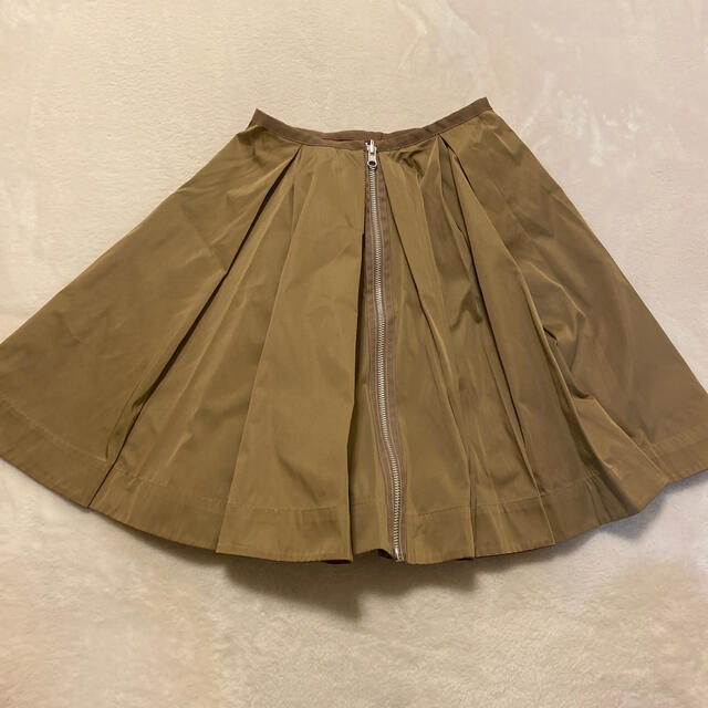 Chesty(チェスティ)のリバーシブルタックフレアミニスカート レディースのスカート(ミニスカート)の商品写真