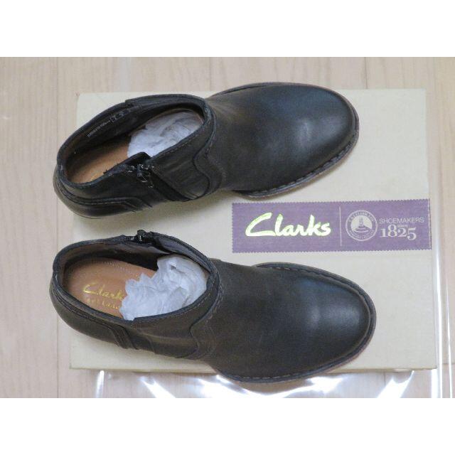 Clarks(クラークス)のClarks　クラークス　ブーツ ☆新品未使用品☆ レディースの靴/シューズ(ブーツ)の商品写真