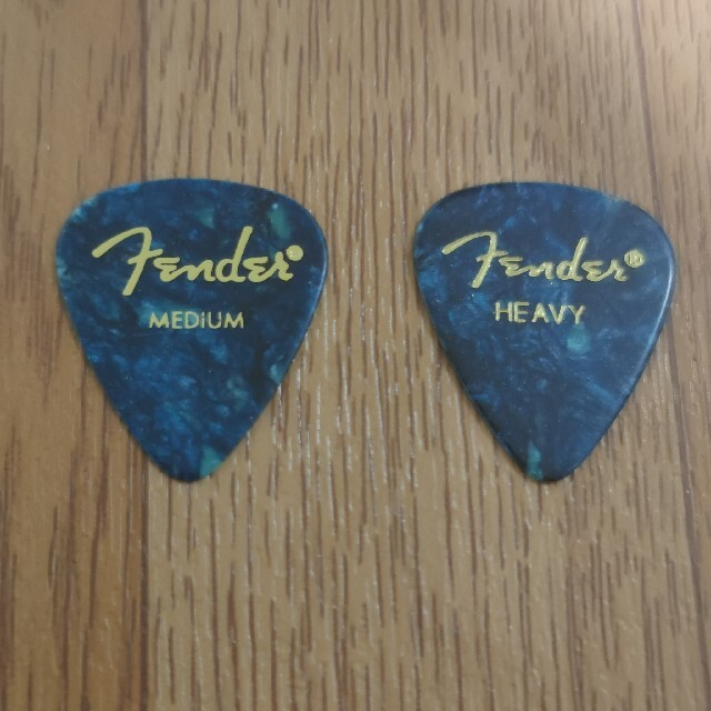 Fender(フェンダー)のFender  ピック OCEAN TURQUOISE ヘビー 5枚　フェンダー 楽器のギター(エレキギター)の商品写真