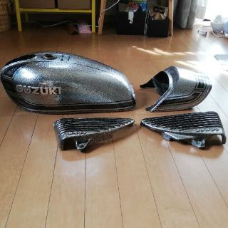 カテゴリー GS400 外装 E1カラー タンク テール ザリ ゴキ アメザリ ルカリ