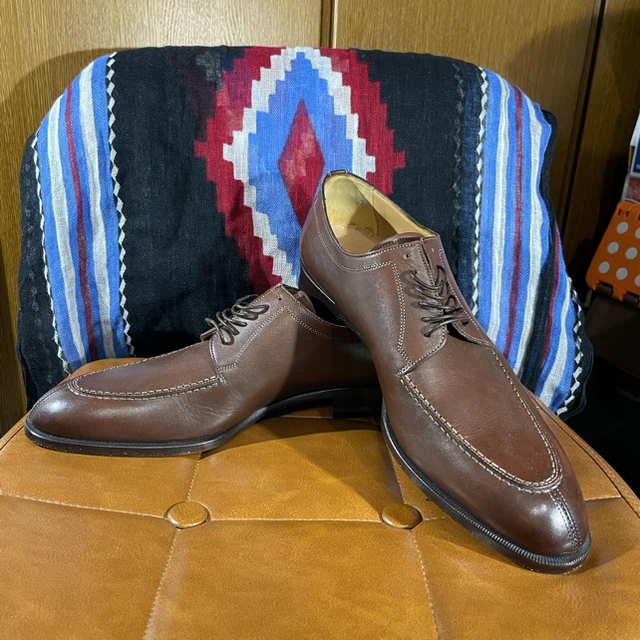 Santoni(サントーニ)のサントーニ ドレスシューズ Uチップ 焦茶 26.5cm SANTONI メンズの靴/シューズ(ドレス/ビジネス)の商品写真