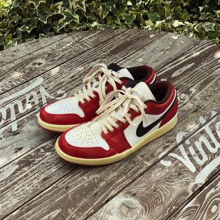 ナイキ(NIKE)のAirJordan1low gym red chicago custom(スニーカー)