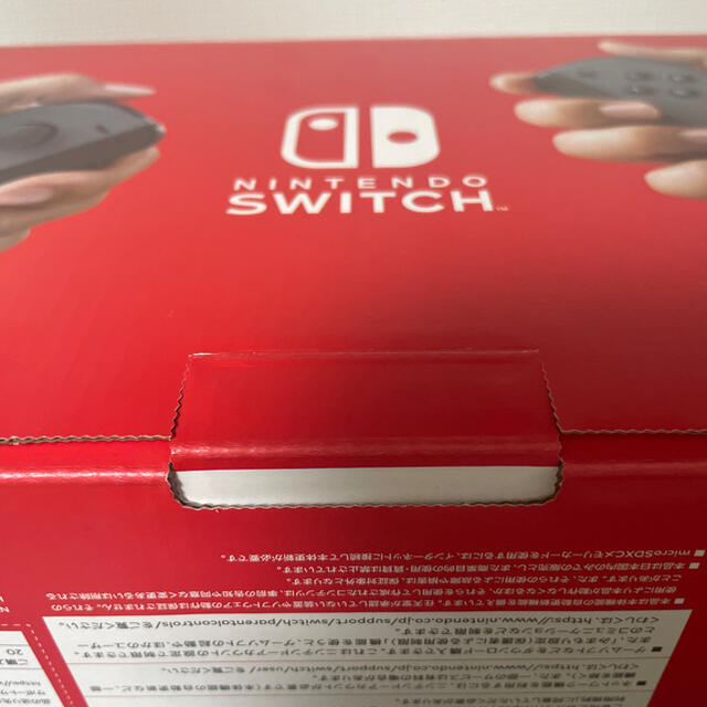 Nintendo Switch(ニンテンドースイッチ)の【新品新型】2021年3月6日Nintendo Switch NINTENDO エンタメ/ホビーのゲームソフト/ゲーム機本体(家庭用ゲーム機本体)の商品写真