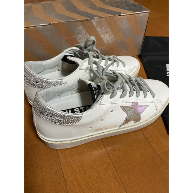 DEUXIEME CLASSE(ドゥーズィエムクラス)のGOLDEN GOOSE SNEAKERS HI STAR レディースの靴/シューズ(スニーカー)の商品写真