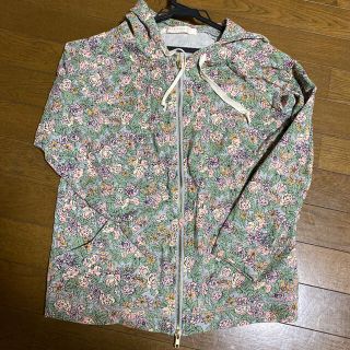 ナイスクラップ(NICE CLAUP)の【美品】Ray Cassin レイカズン　花柄パーカー(パーカー)