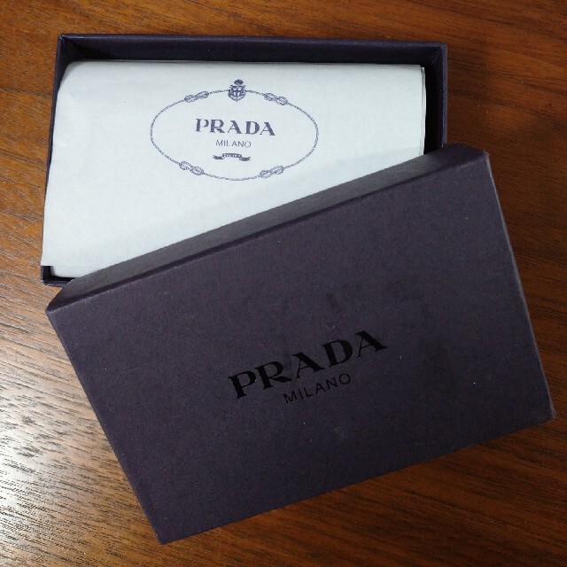 PRADA(プラダ)の【未使用箱付き】PRADA プラダ　携帯 IQOS ケース　小物入れ　 レディースのファッション小物(その他)の商品写真