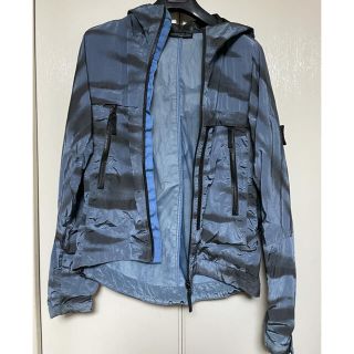 ストーンアイランド(STONE ISLAND)のSTONE ISLAND ナイロンパーカー(マウンテンパーカー)