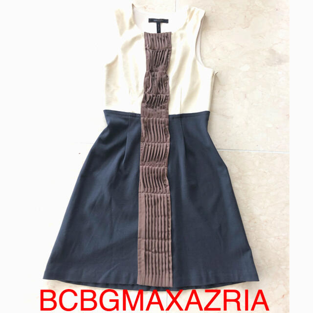 BCBGMAXAZRIA(ビーシービージーマックスアズリア)の処分セール　美品　BCBGMAXAZRIA フリル　切り替え　フレアワンピース レディースのワンピース(ひざ丈ワンピース)の商品写真