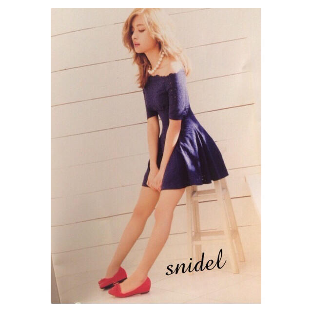 SNIDEL(スナイデル)のsnidel♡オフショルフレアワンピース レディースのワンピース(その他)の商品写真