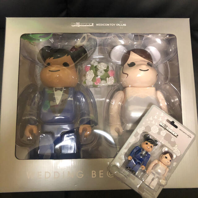 入荷量 BE@RBRICK グリーティング 結婚 4 PLUS 400% 100%セット ...